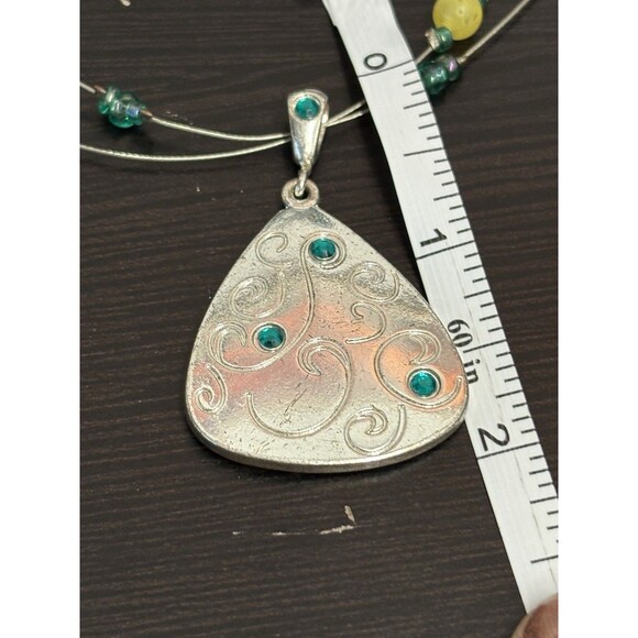 Vintage Green Yellow Enamel Pendant On Wire Necklace And Beads Adjustable - Picture 12 of 13